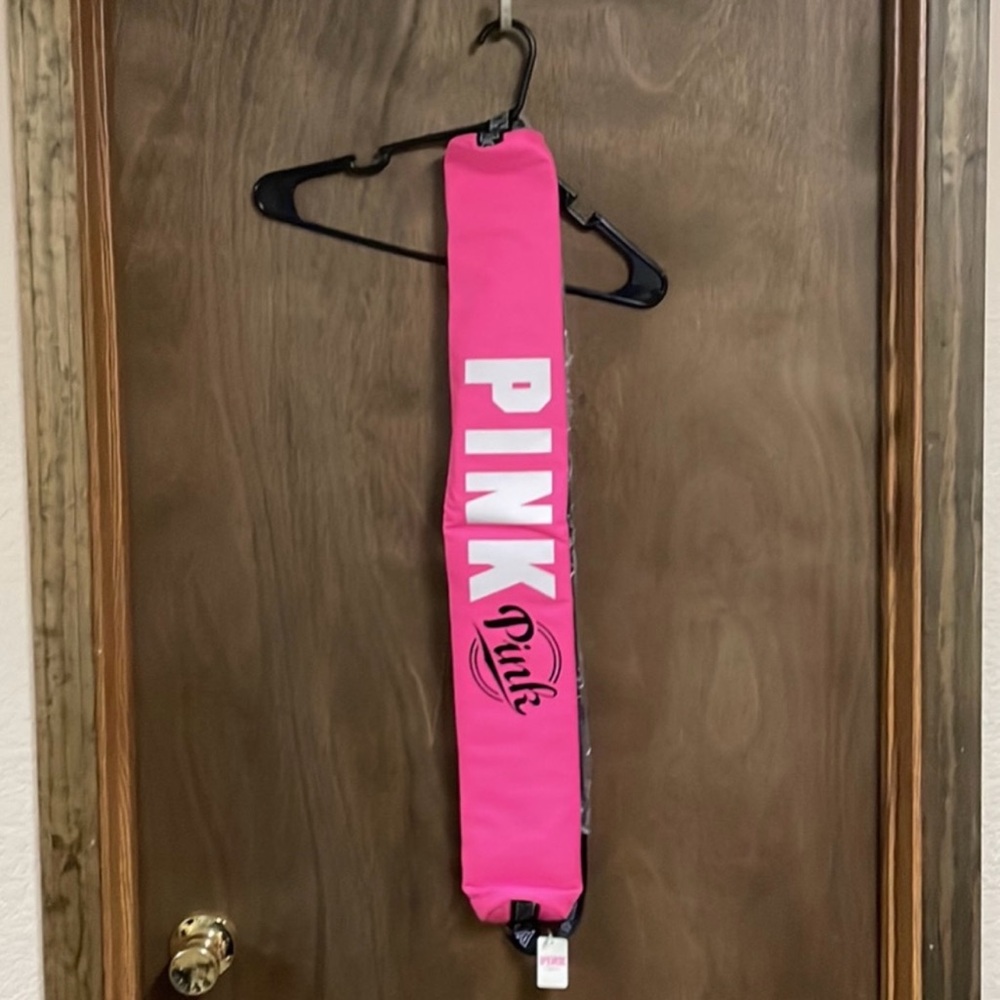 NWT Victorias Secret Pink Can‎ Cooler